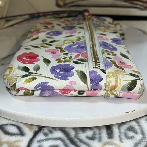NWOT Nanette Lepore Floral Tech Wristlet - Picture 12 of 14